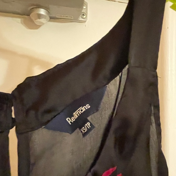 XS floral top, Reitmans - Picture 3 of 3